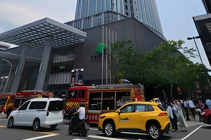 微風信義46樓突發火警！「饗饗」濃煙狂竄　多人送醫