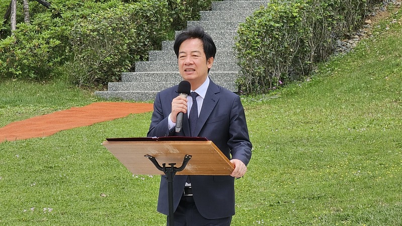 台灣民意基金會11日公布「賴政府回應川普新關稅政策的民意反應」民調結果，發現贊成總統賴清德不對美國採關稅報復者有四成四、不贊成者有四成一，意味著國人對此仍缺乏共識。圖為賴清德7日在鄭南榕殉道36週年追思紀念會致詞。圖/中央社