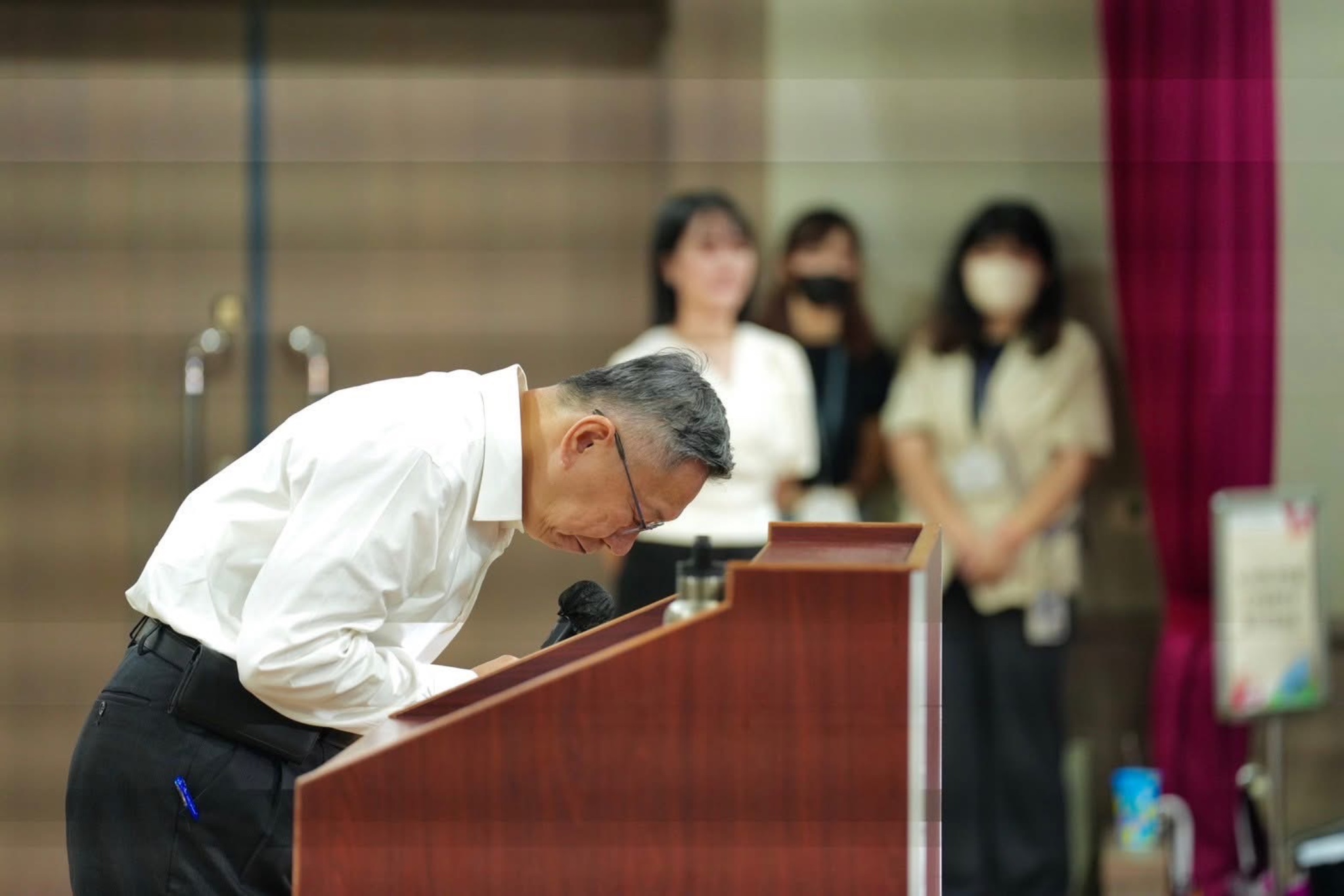 柯文哲暫不交保 民眾黨：擔心保金太高欠人情 