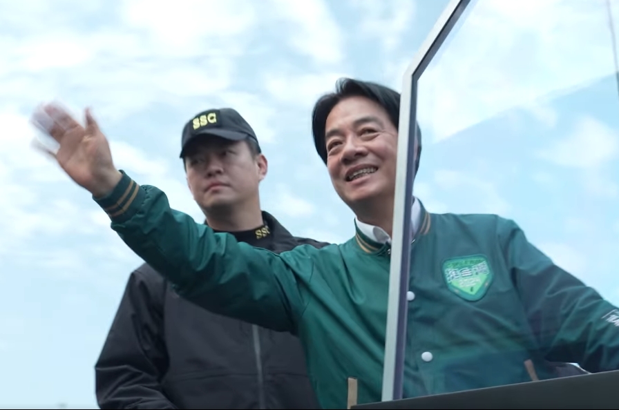 國防部在全台發送空襲警報後，民進黨總統候選人賴清德喊話，如果台灣人讓中國介選成功，台灣民主將被徹底破壞。圖／引自賴清德臉書