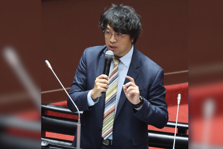 沈伯洋主張鎖定「高風險群」的國人進行控管，國安局長蔡明彥表示，現在偵辦的共諜案變多，顯示中國在台灣內部的共諜活動愈來愈猖獗。圖/中央社
