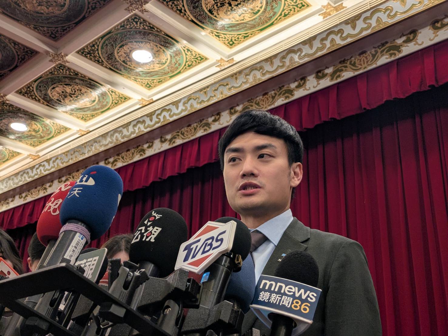台北市政府發言人殷瑋今天（16日）受訪時指出，不清楚陸委會如何確認上海市台辦主任金梅無對話意願，禁止她來台。圖/高陸攝