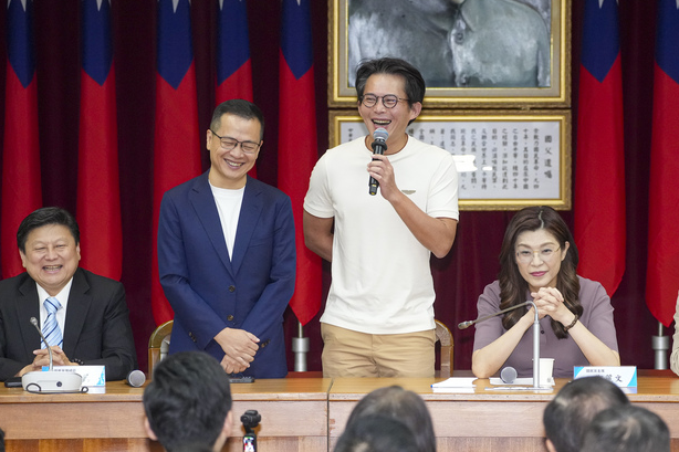藍營禁止蔣萬安替民眾黨參選人站台　黃國昌淡化爭議：對白營北市選情有信心