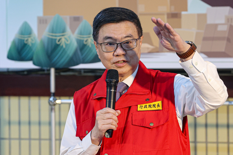 行政院6日下午收到國會改革法條文，研議是否提救濟，圖為行政院長卓榮泰。圖/ 中央社