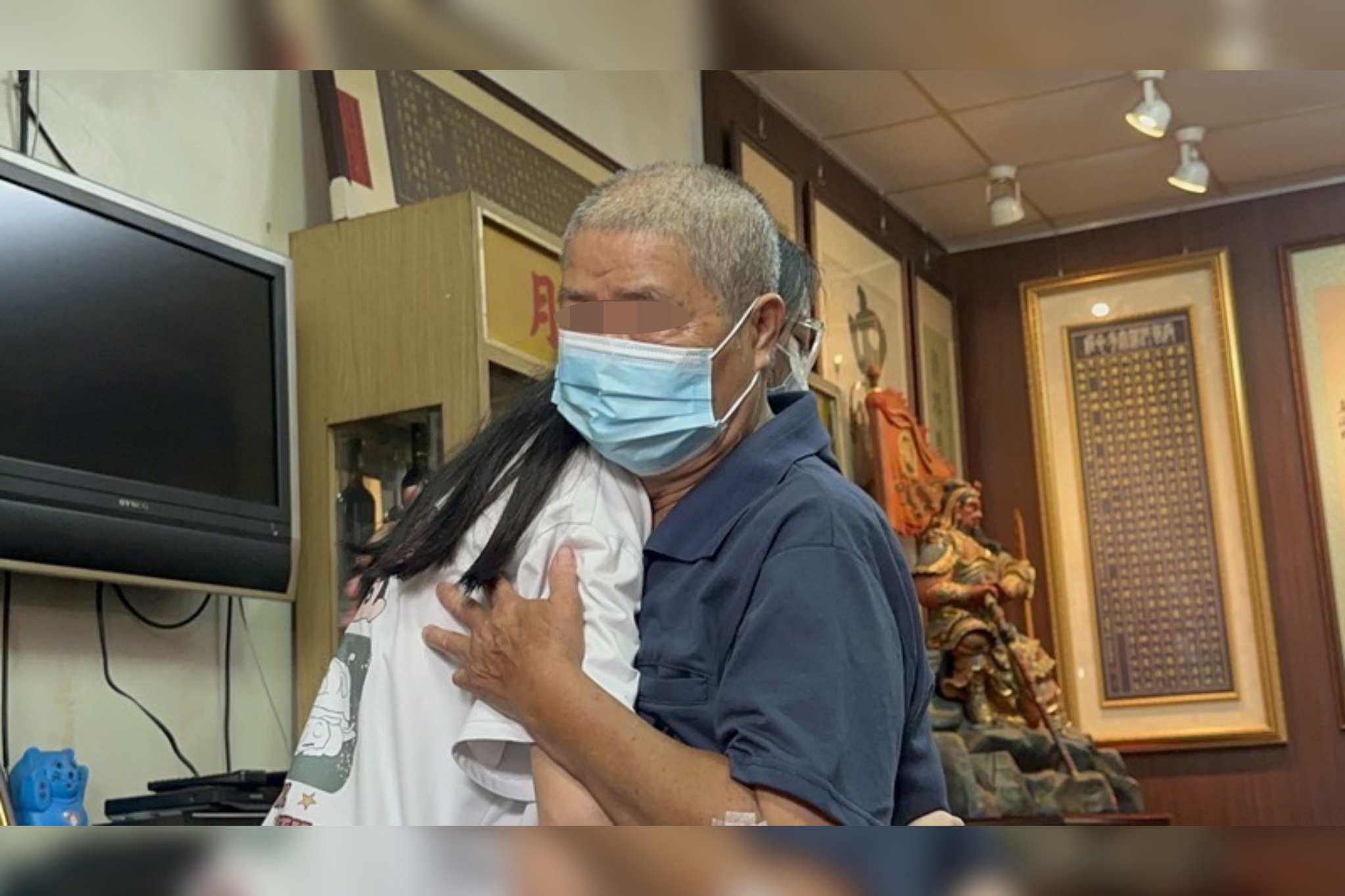 女大生被騙到柬埔寨 困87天獲救返台 淚喊：阿公對不起