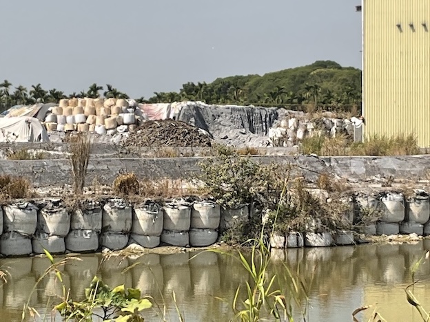 保七查獲60噸廢棄物 相當於24座標準游泳池
