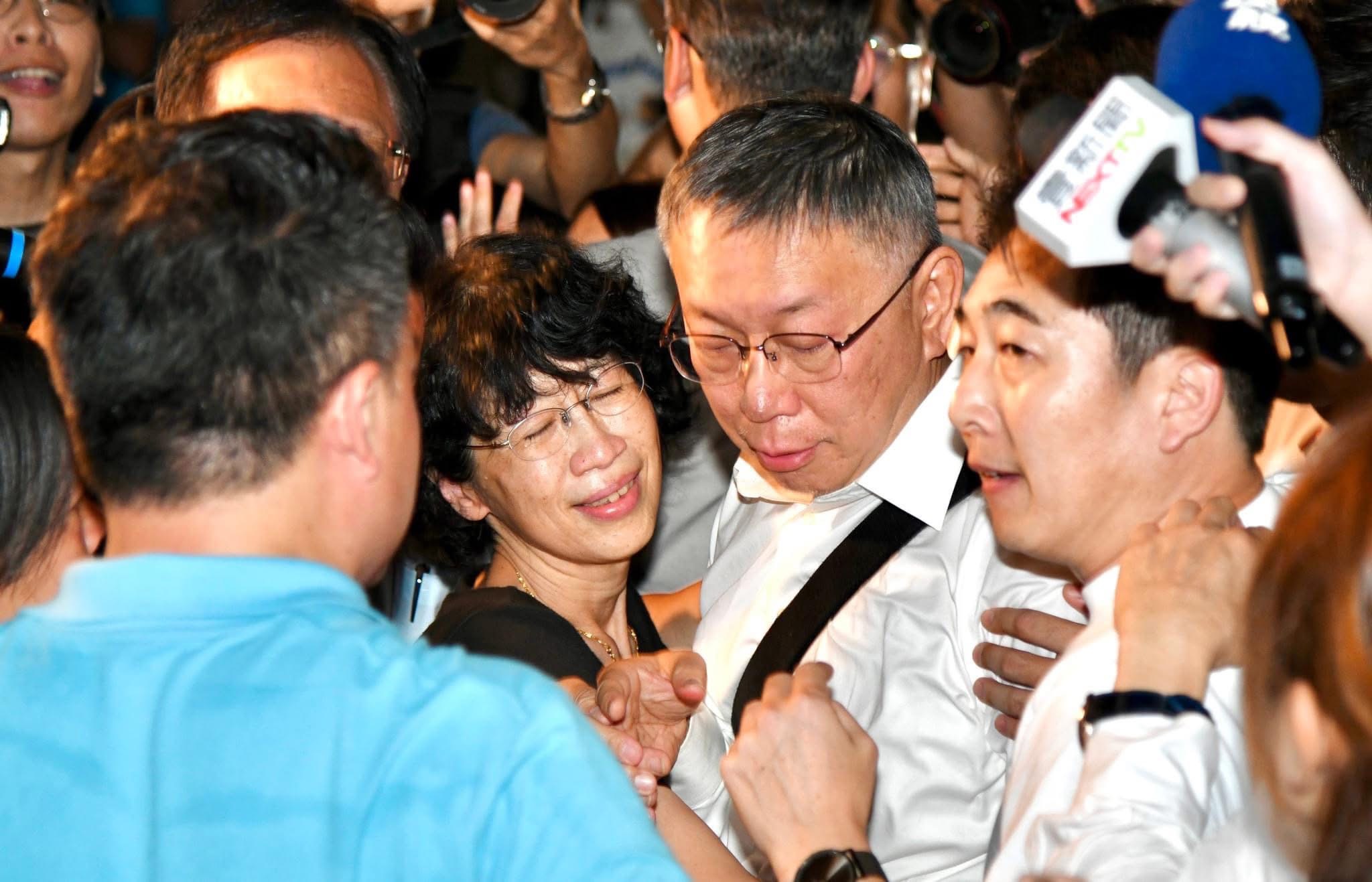 一起接柯文哲回家　民眾黨再號召支持者到北檢 