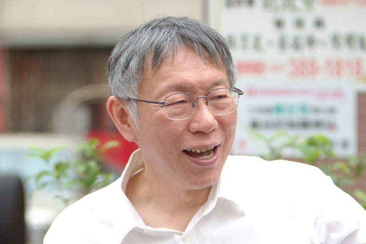 柯文哲遭砸雞蛋　又是吃屎哥做的