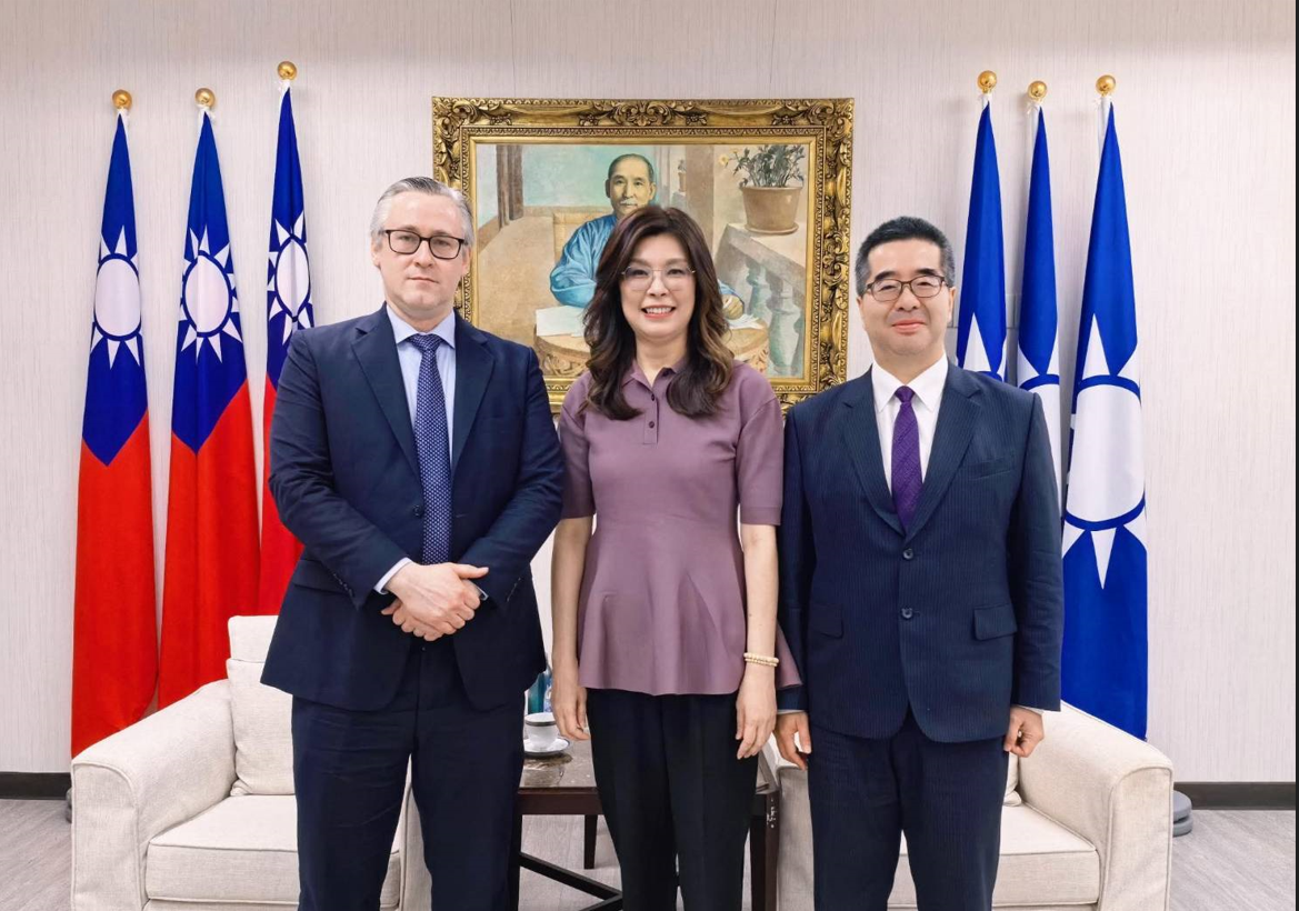 鄭麗文訪美只見到科長？蕭旭岑：她見到民進黨意想不到的人