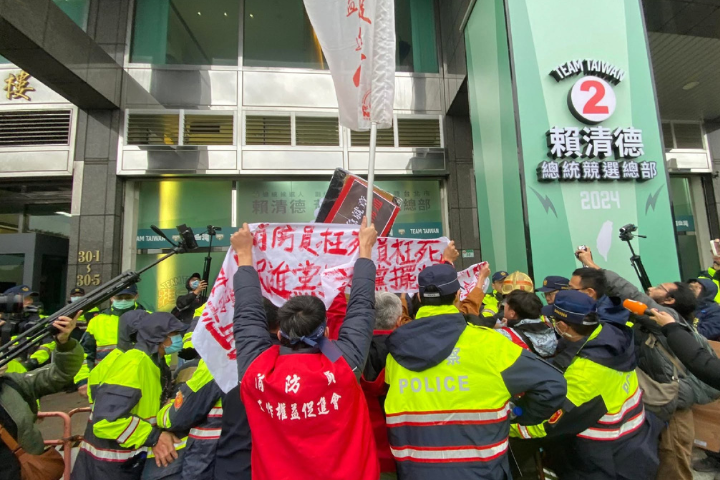 網問「軍警消為何討厭民進黨？」他列6大痛點：要個工會都沒辦法還抹紅