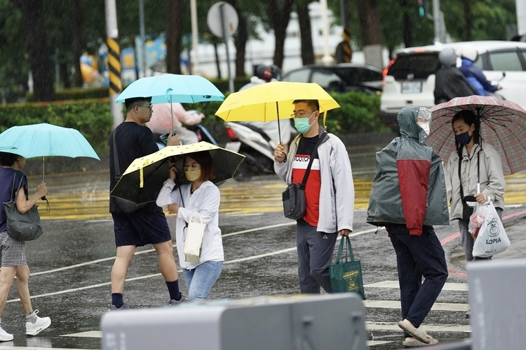 中南部留意持續性強降雨　颱風沙德爾將「復活」海警機會暫偏低