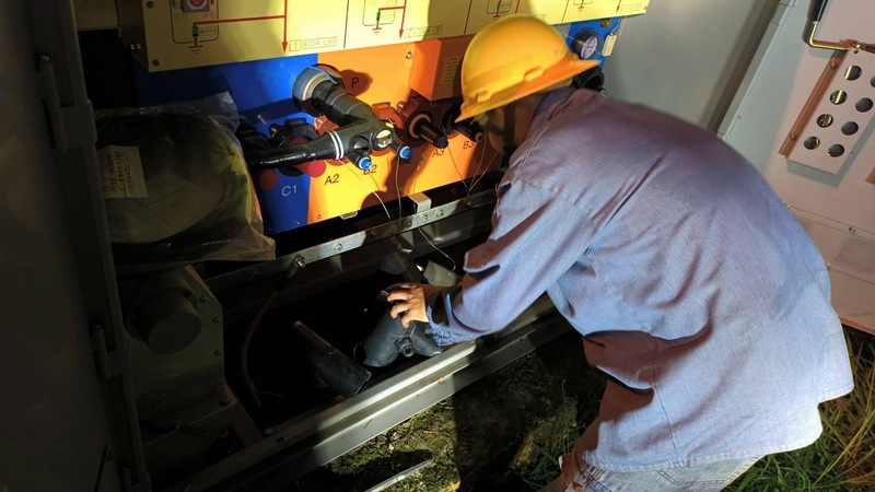 桃園市大園區今天凌晨4時許發生停電事故，約2615戶受影響，經台電緊急搶修後，以於6點左右全數復電。圖/中央社