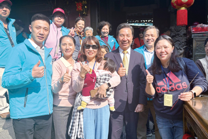 跨世代大進香   金門2千人赴陸東山關帝廟　最小7個月、最老近百歲