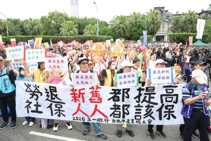五一勞工大遊行　北高串連逾6000人上街　8大訴求聚焦退休改革