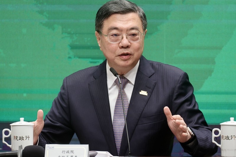 卓揆親上火線說明院版《財劃法》　藍委：好了傷疤忘了痛