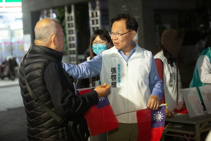 嘉義輕軌爭議升溫　黃敏惠嗆中央、張啓楷批政策反覆拖累城市發展