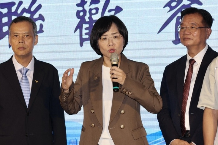 爆印刷廠不敢接「蘇巧慧弊案」文宣　黃國昌親署名扛責：衝著我來