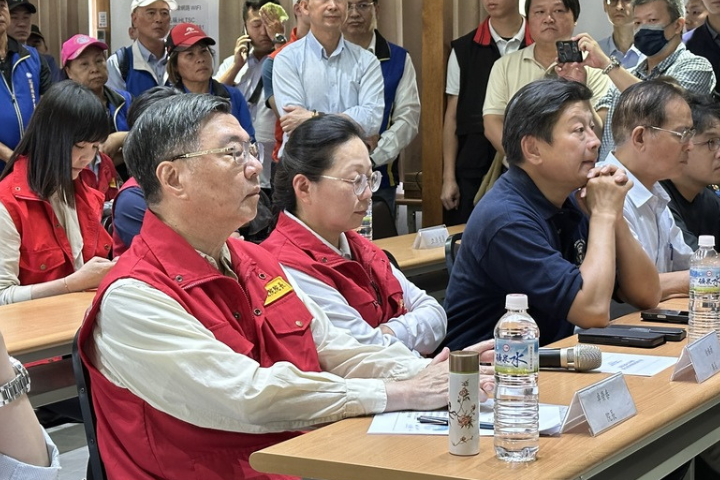 態度大轉彎　卓榮泰與傅氏夫妻再度同框互相感謝