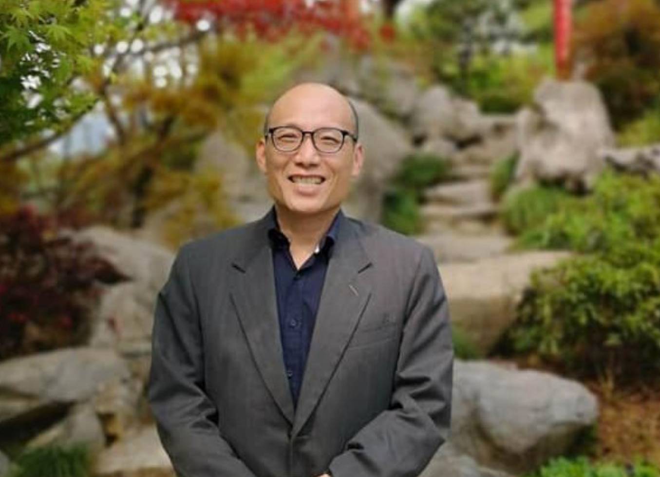嘉義大學應用歷史系教授吳昆財表示，賴政府不准學子認同中國，形同逼國人為自己的國族認同道歉，如此編出來的教材也只能是「穢史」。圖/取自吳昆財臉書.jpg