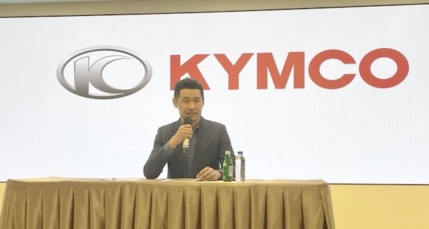 陽董事長柯勝峯（見圖）10日召開記者會，他坦言與光陽執行長柯俊斌理念不同，柯俊斌正爭奪經營權；為終結家族共治、推動專業經理人制，柯勝峯不會續任董事長一職。圖／中央社