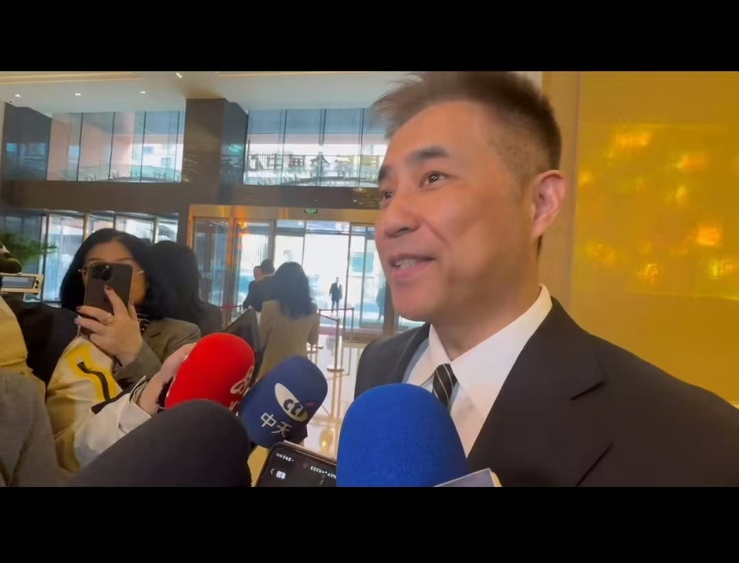 對於民進黨阻撓上海旅遊團來台觀光一事，中共上海市台聯黨組書記李海泳6日表示，相信台灣方面會做出正確的選擇，給兩岸交流一個機會。圖/宋秉忠攝