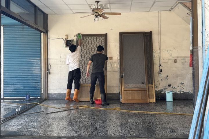 中秋連假首日「水電、清潔超人」齊聚花蓮　災區家園重現光亮