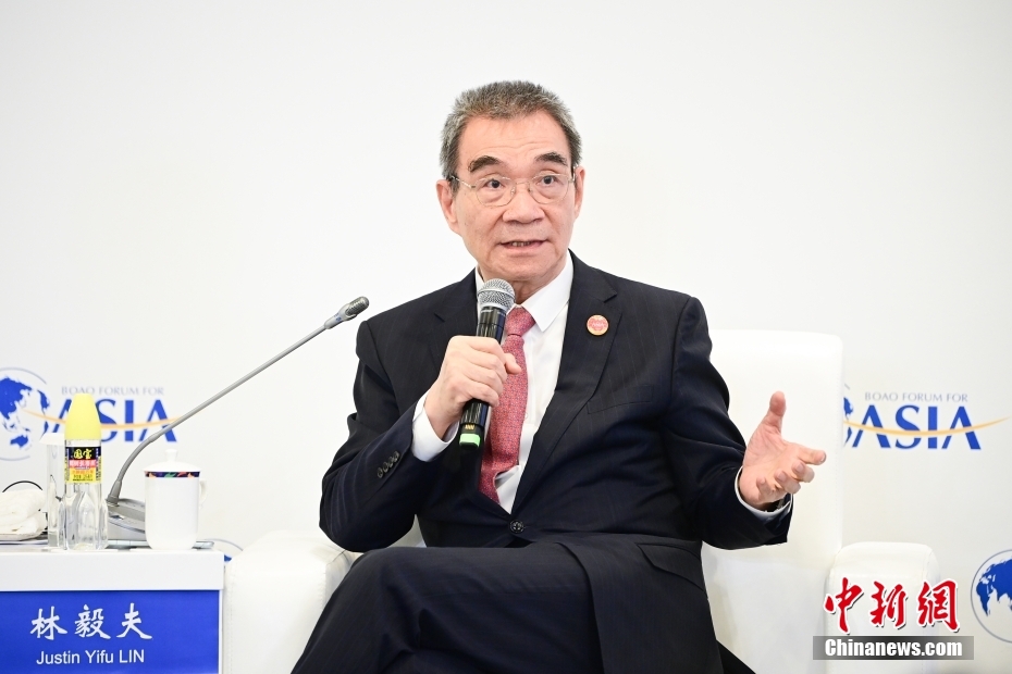 林毅夫曾任金門馬山連長，後來叛逃到大陸，成為大陸全國政協經濟委員會副主任，遭到我國永久通緝。圖/取自中新社