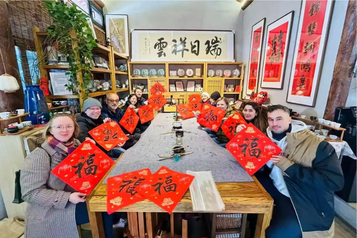 美國年輕人追捧「極致中國化」：TikTok掀西方Z世代新文化熱潮