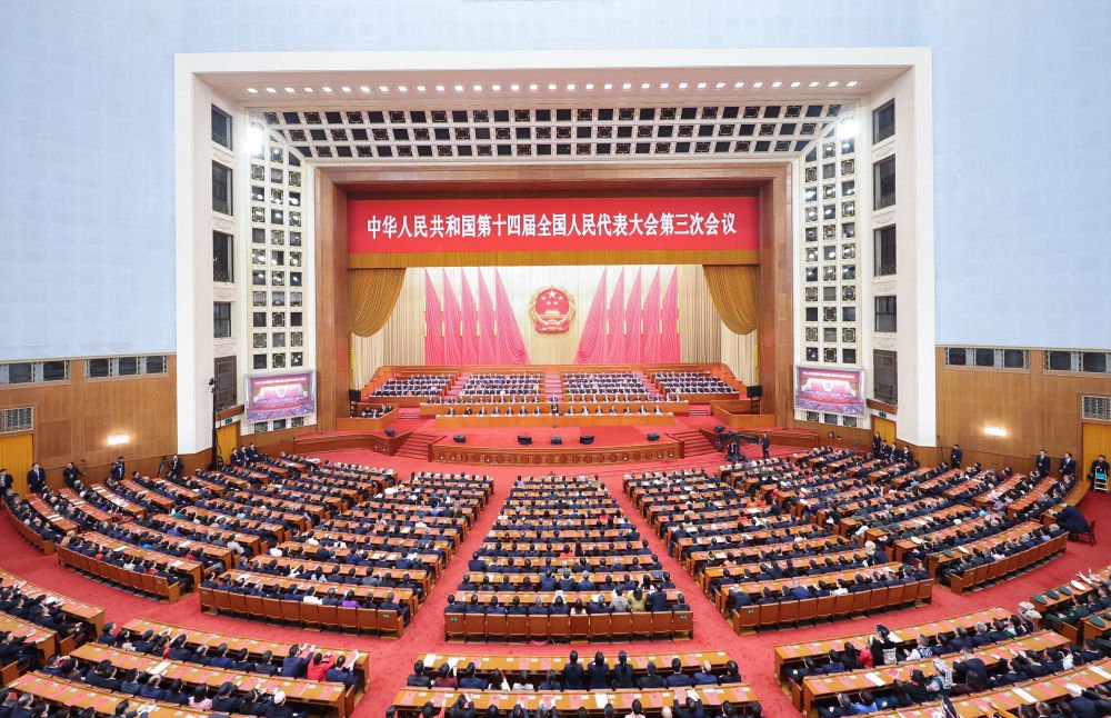 大陸制定的五年規劃，通常要中共人大會議通過。十四五規劃今年收官，十五五規劃預計在明年兩會通過並實施，圖為今年3月11日閉幕的全國人大會議。圖／取自新華社