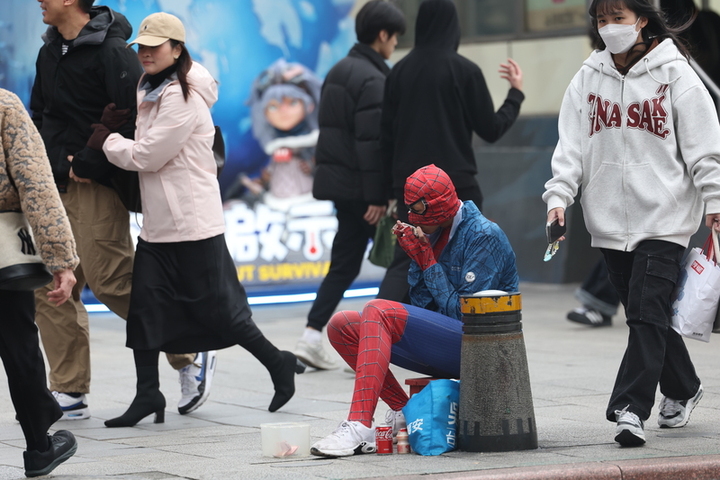雲量增多東半部偶雨　周末冷空氣南下北台灣濕冷低溫14度