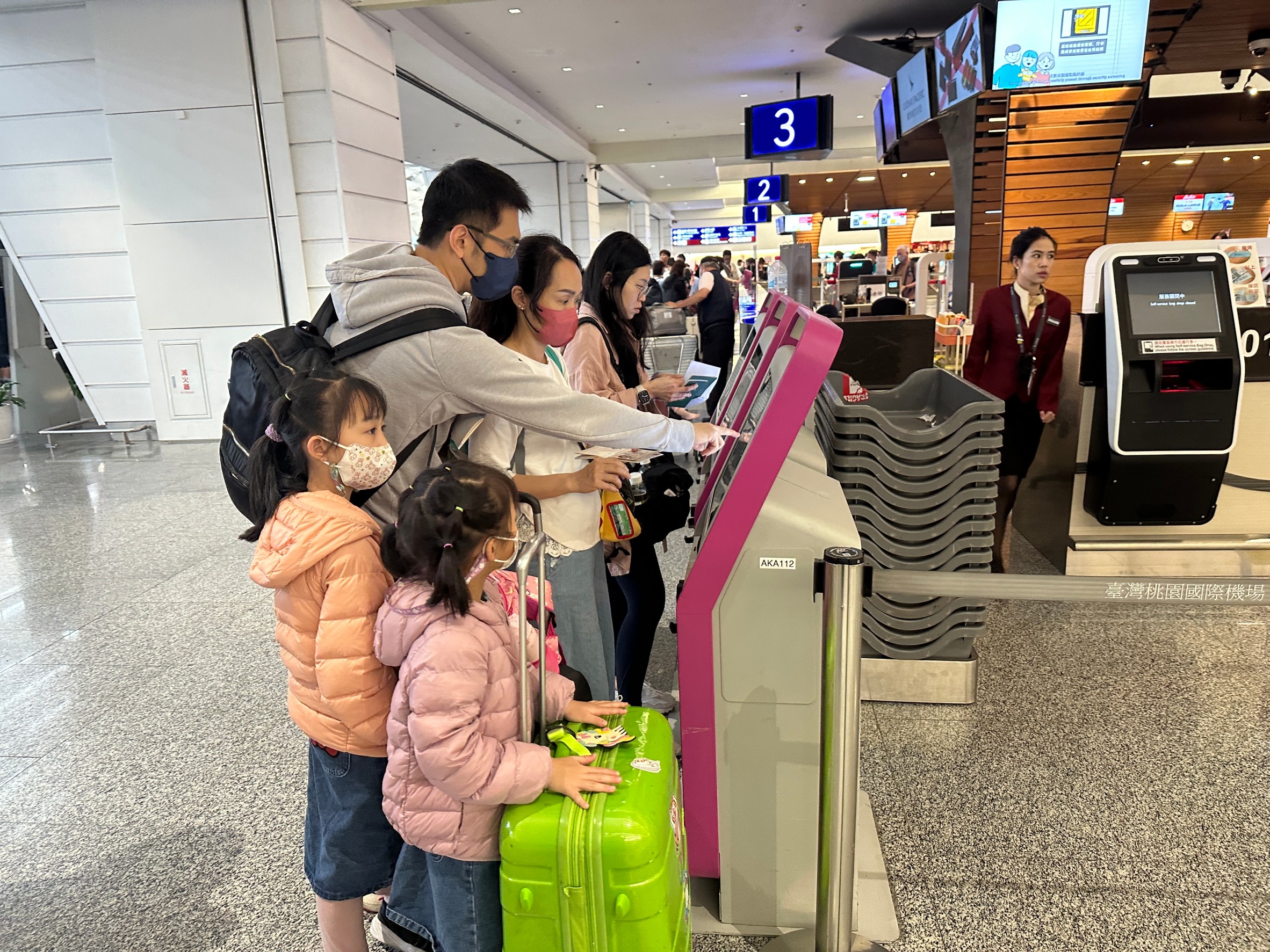 大陸國台辦21日公布懲治台獨22條，業者擔心兩岸旅遊回歸正常化又更了。圖/桃園機場公司提供