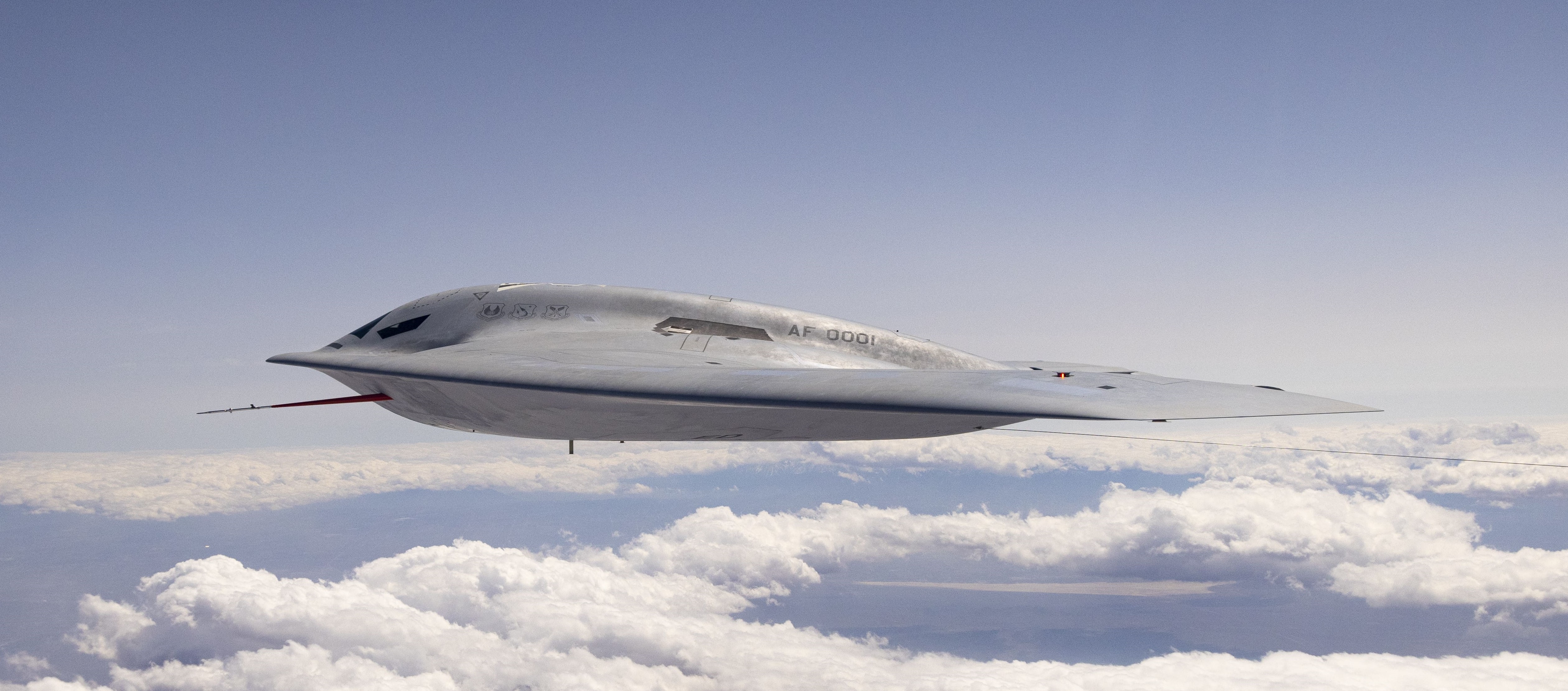 B-21突襲者計劃已步入正軌，並繼續在諾斯羅普·格魯曼公司位於加利福尼亞州愛德華茲空軍基地的製造工廠進行飛行測試。圖/取自Edwards Air Force Base