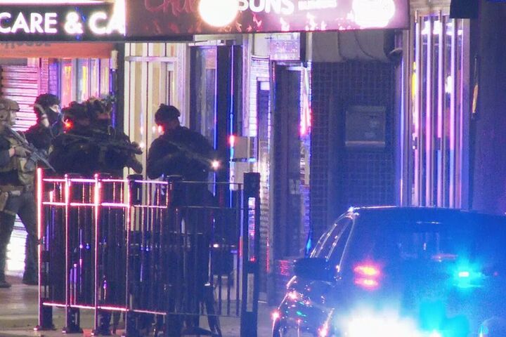 持步槍雪梨鬧區連開50槍16人受傷　六旬翁遭警逮捕