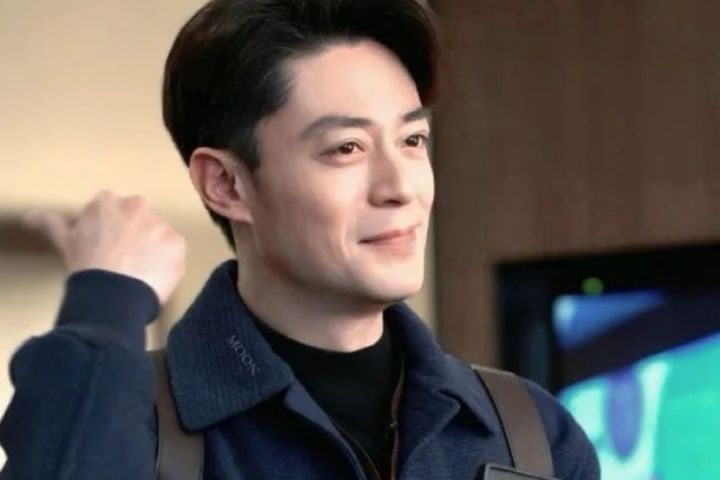 霍建華低調現身台北早餐店　暖心為學生粉絲買單