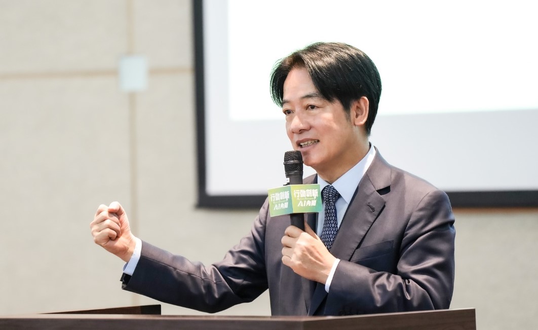 國會改革法案若三讀，總統賴清德會到立院備詢？民進黨團總召柯建銘：釋憲結果出來前不可能。圖/取自賴清德臉書