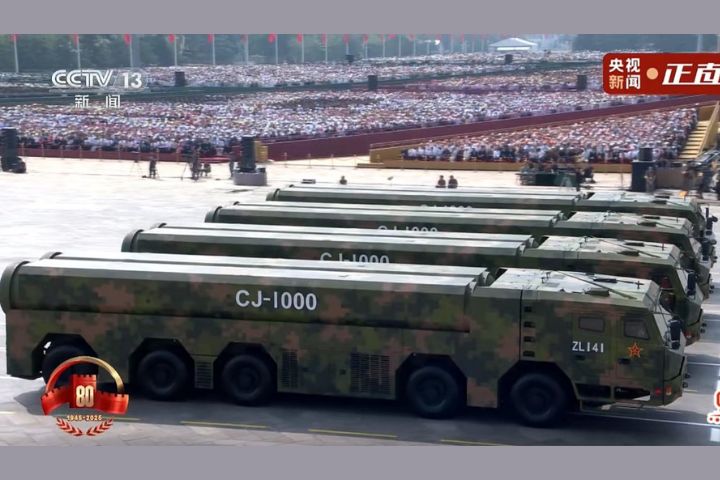 長劍-1000代表吸氣式高超音速巡航路線，具備更長的航時和更強的末段控制能力。圖/取自央視畫面