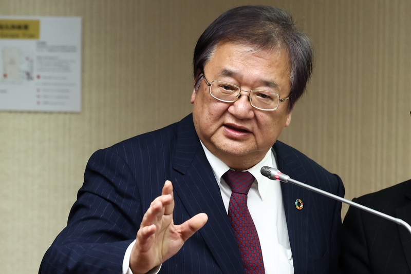 立法院社福衛環委員會16日邀請衛福部部長邱泰源（圖），針對所屬機關霸凌事件調查檢討進行專題報告。 圖/中央社
