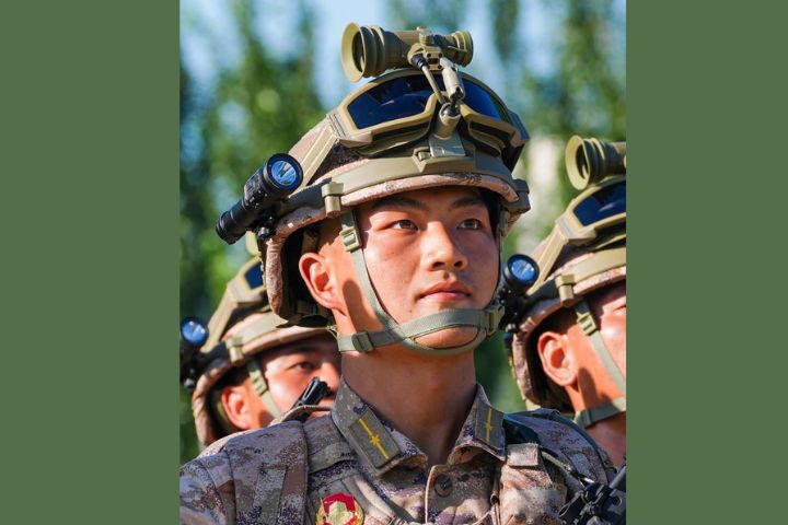汶川地震被救男孩  將以少尉軍官身方參加大陸九三閱兵