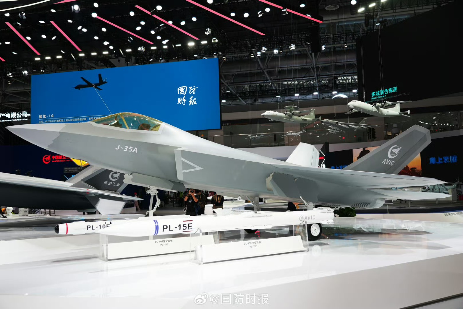 霹靂- 15（前）空對空飛彈，在印巴衝突中吸引全球軍迷目光。圖/取自大陸國防時報微博