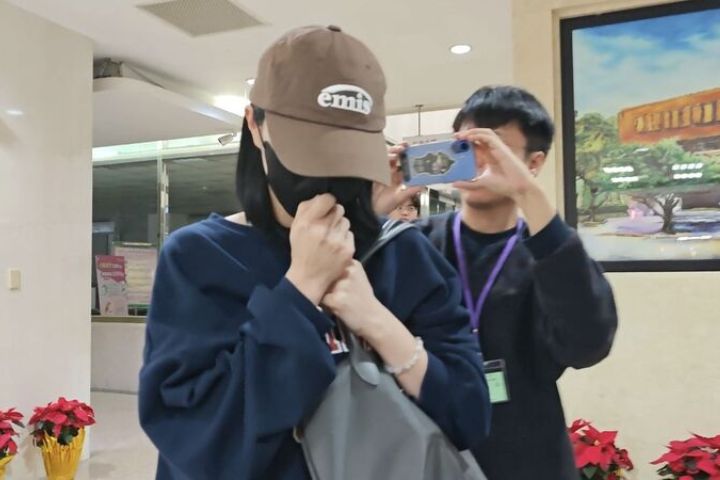 太子集團「爆乳特助」劉純妤50萬交保　當庭痛哭：未參與洗錢