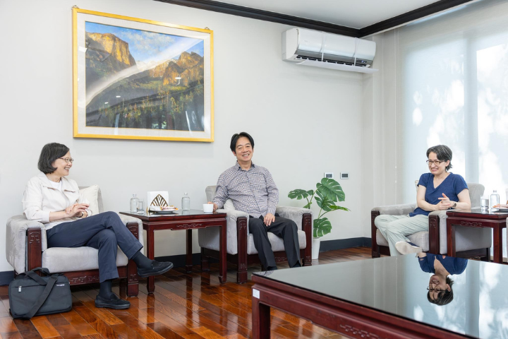 【823大罷免】蔡英文赴總統官邸打氣   賴清德：會將人民聲音化為前進力量