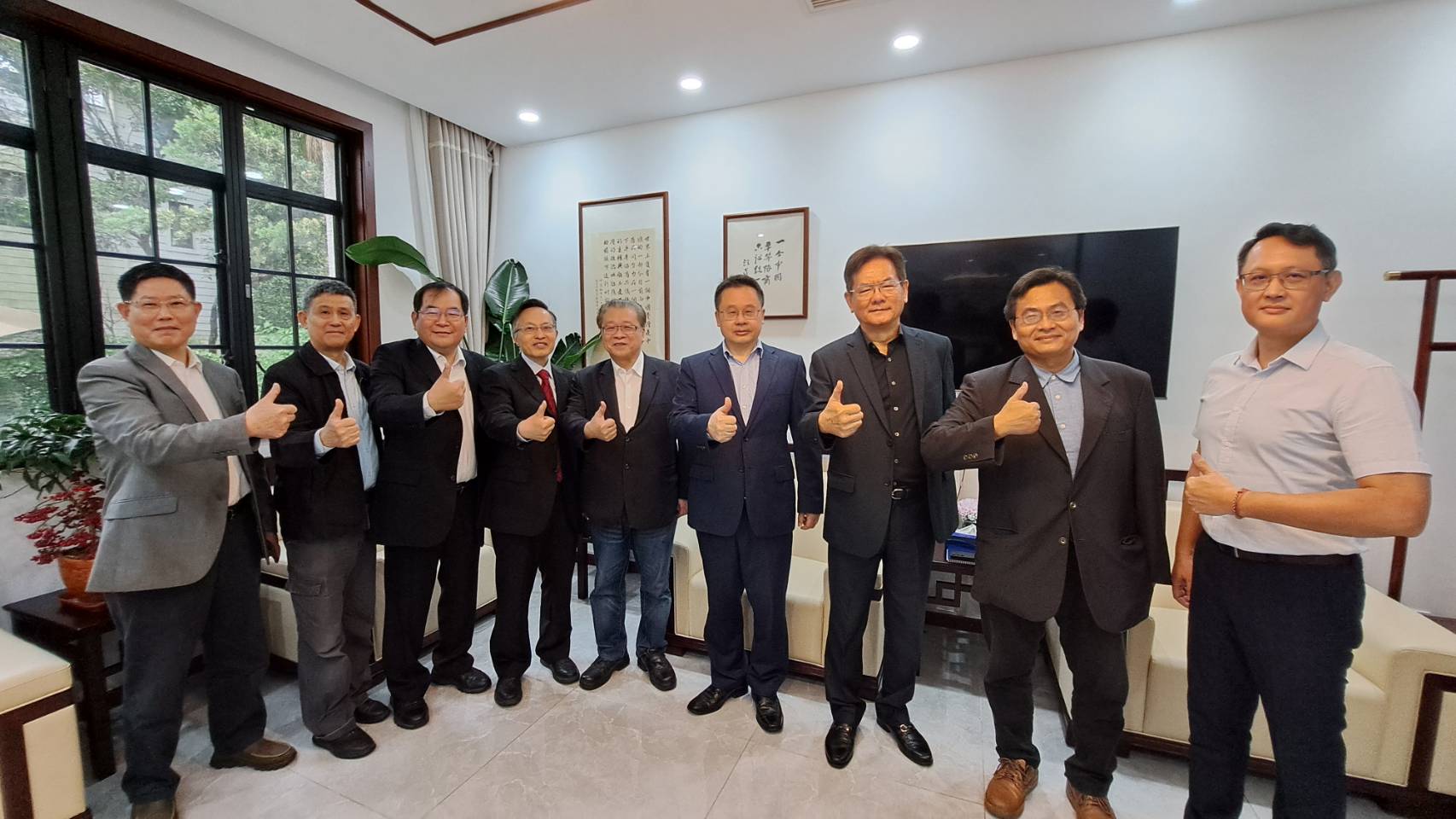 兩岸學者專家在上海出席《梅花媒體集團》與《上海台研所》合辦的「 2024台海戰略推演」研討會。圖/宋秉忠攝