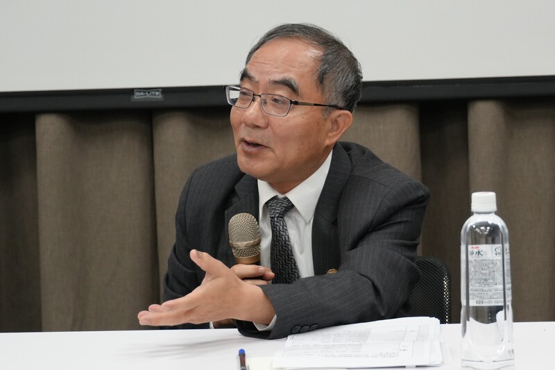 前新竹市長林智堅先前陷入論文案，指導教授陳明通近日透過新書，指整案為「學倫獵巫」。台大校長陳文章23日表示，前後有2名學生學位被撤銷，陳明通理當要負一部分責任，應向社會大眾道歉。圖/ 中央社