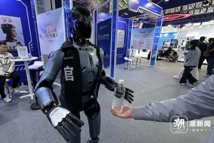 從烏鎮到客廳：機器人「更像人」　還能懂你的情緒