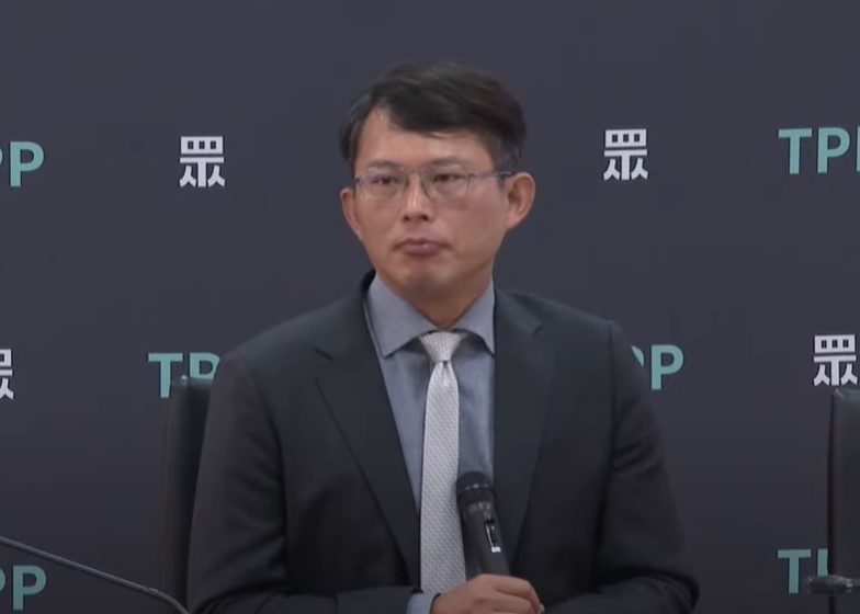 民眾黨團總召黃國昌：不接受「首戰即終戰」，但國家領導人應避戰。圖/林睿康攝