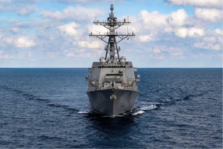 美陸新艦4：20！造艦節奏拉開差距　中美海軍入列艦艇噸位差逾3倍