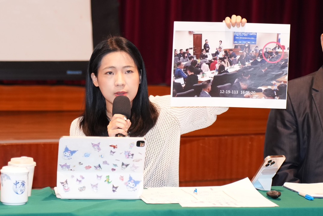 「團結十講」淪「造謠十講」？賴清德談國防預算 徐巧芯揪五大打臉 