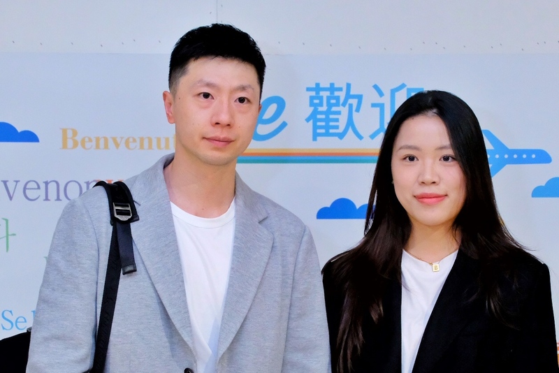 馬英九基金會邀大陸7所大學40名師生訪台，團員包括桌球冠軍馬龍（左）與射擊好手楊倩（右）。圖/中央社