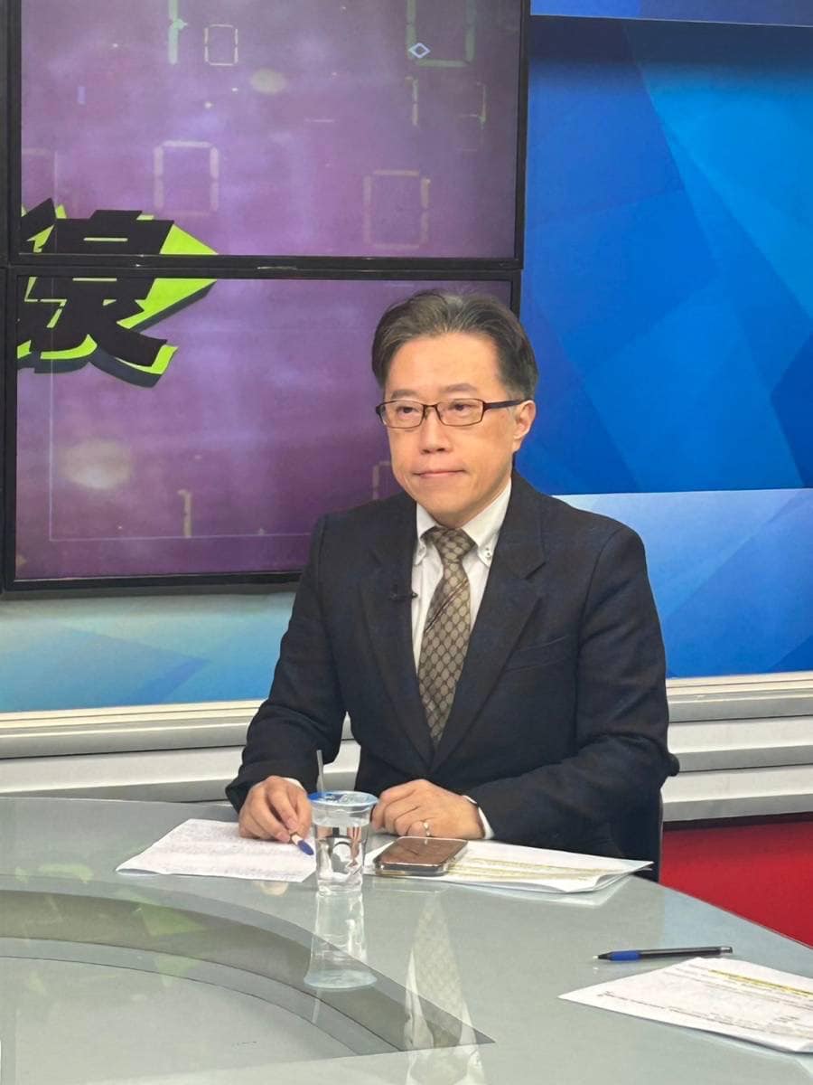 文化大學廣告系主任鈕則勳指出，在「藍白破局」情況下，侯友的副手從黨內挑選「次佳選擇」已是不得不然。圖／取自鈕則勳的行銷扭一下臉書