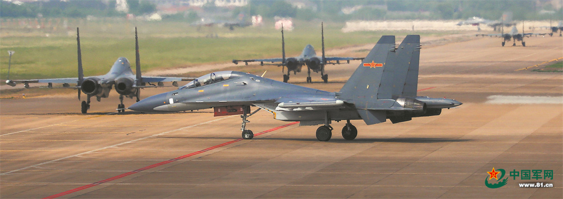 中共空軍航空兵進行假想敵訓練。（圖/取自中國軍網）